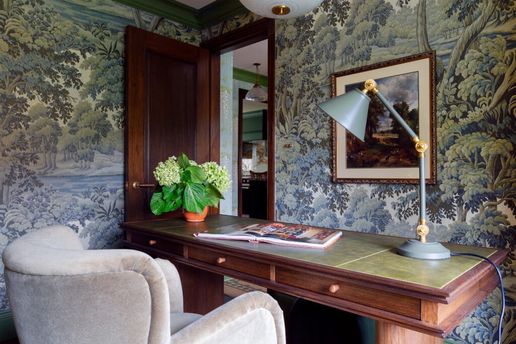 Castrads victorian style radiators in South West London renovation